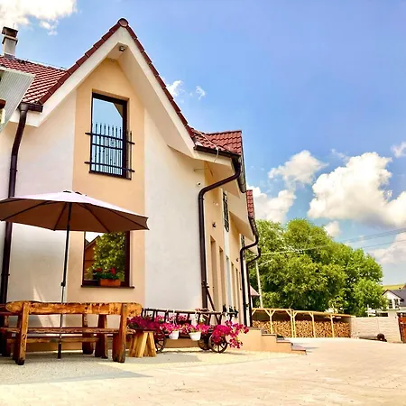 Lesana Guest house 3*