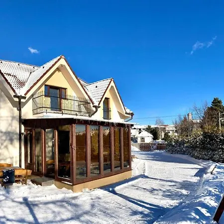 Lesana Guest house Nova Lesna