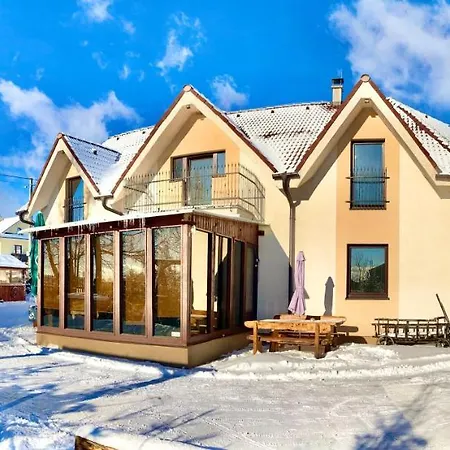 利萨纳旅馆 Nová Lesná