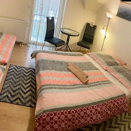 Lesana Guest house Nova Lesna