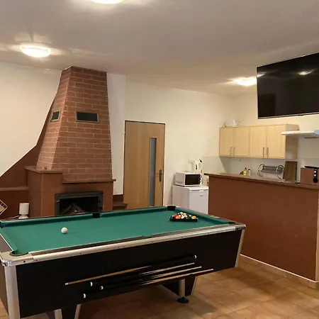 Lesana Guest house